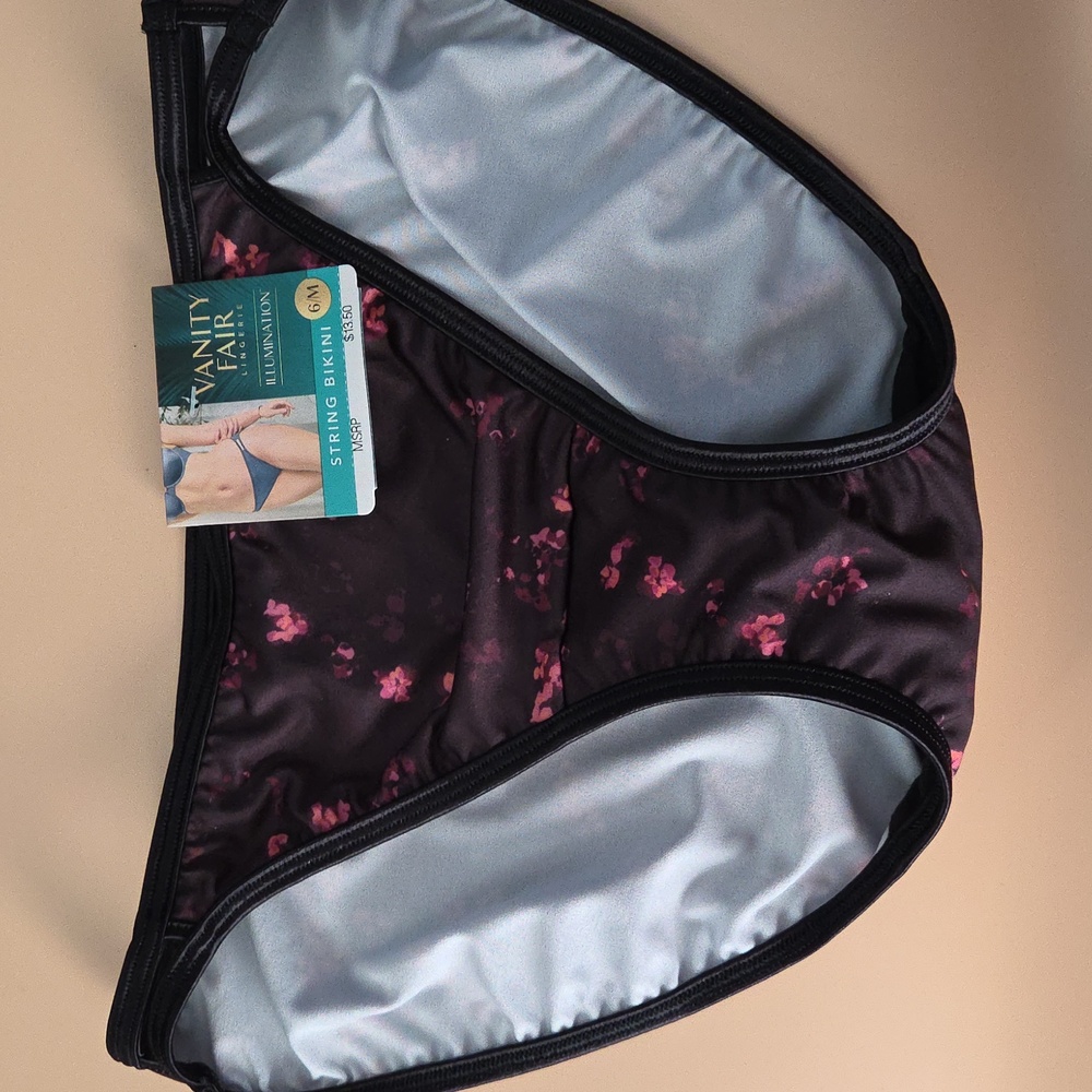 Vanity Fair Illumination Women's String Bikini Panties Set Of 2 Size 6 M - Picture 2 of 5